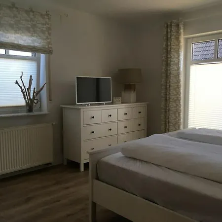 Botel Of A Comfortable Holiday *